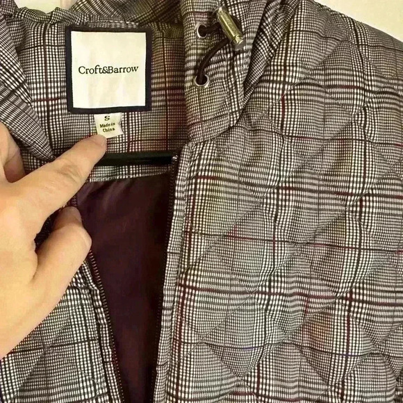 Croft and Barrow winter coat with hood - Picture 2 of 4